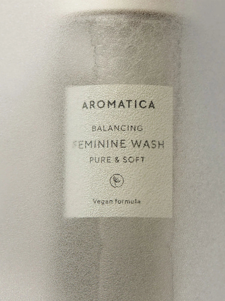 Aromatica Pure & Soft Balancing Feminine Wash – 170ml