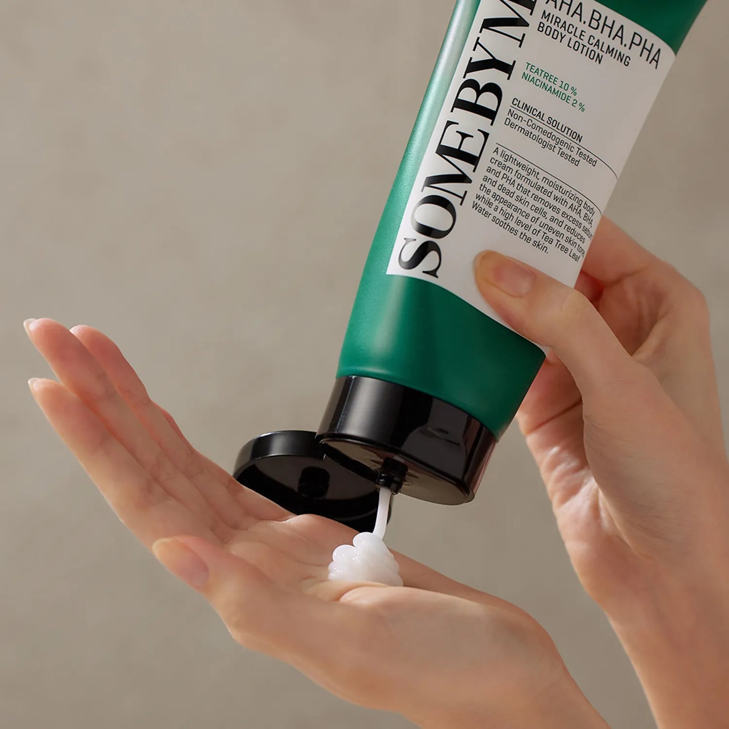 لوشن الجسم المهدئ المعجزة من سوم باي مي AHA وBHA وPHA - 200 مل