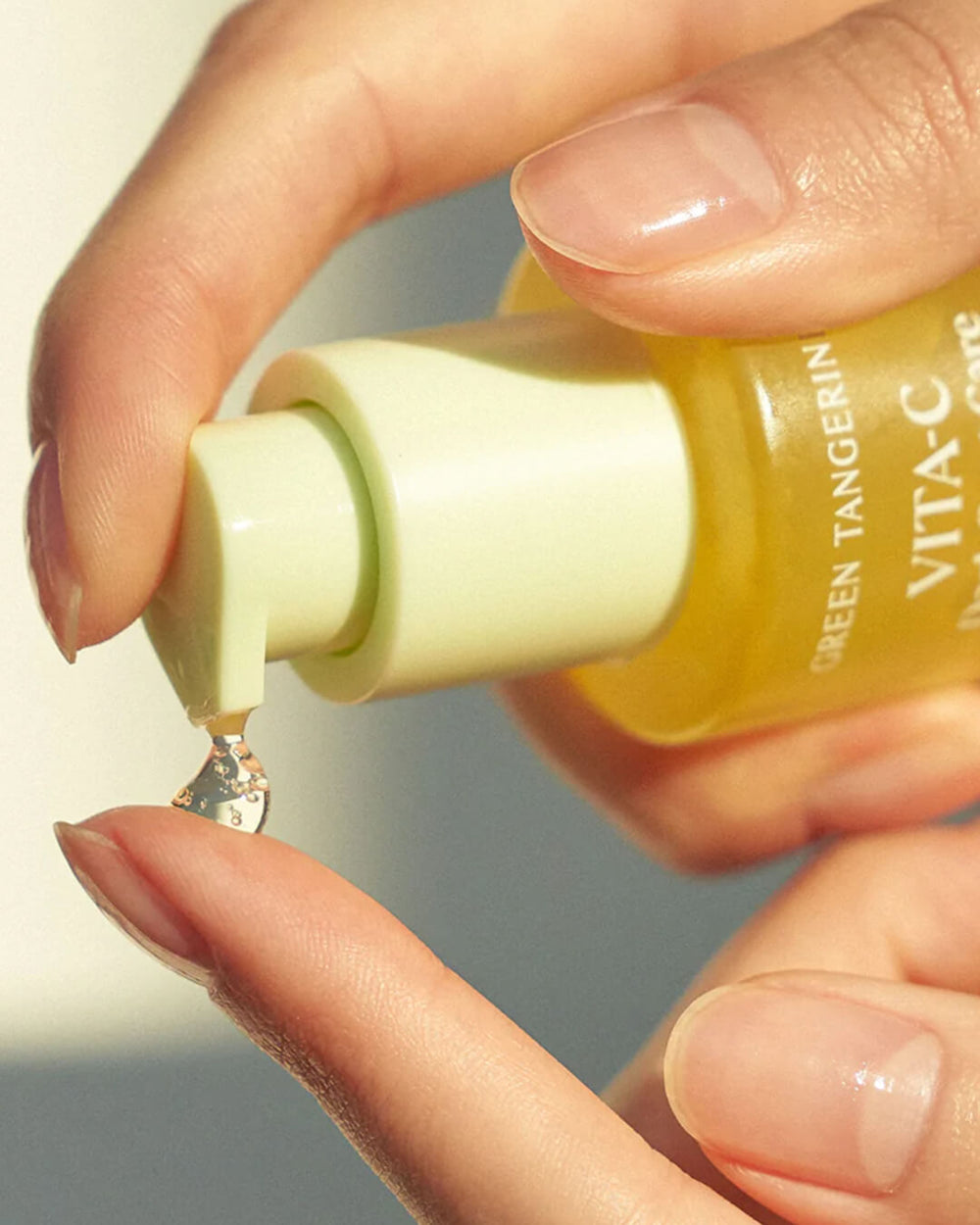 سيروم غودال جرين تانجرين فيتا سي للعناية بالبقع الداكنة - 40 مل