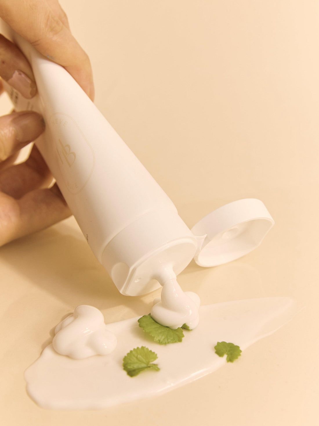 HEVEBLUE Salmon Caring Centella Cream - 100ml