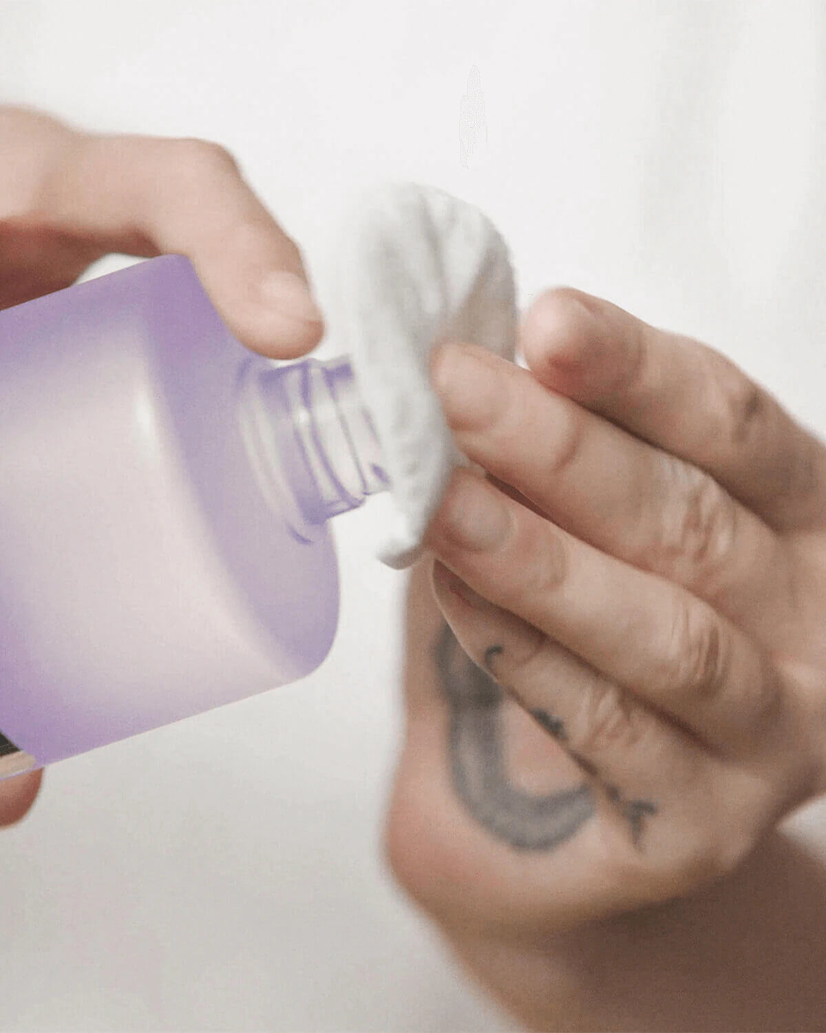 لوشن كلينيك المنقي 2 - 200 مل